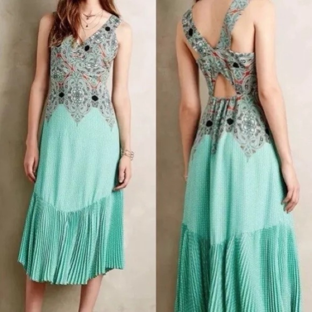 Anthropologie Maeve green boho cut out back v neck pleated sleeveless dress